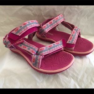 TEVA Sandals Girls sz 12 Pink